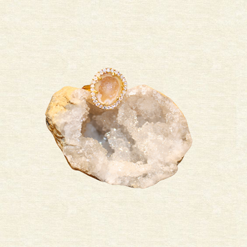 Diamond ring - Beige