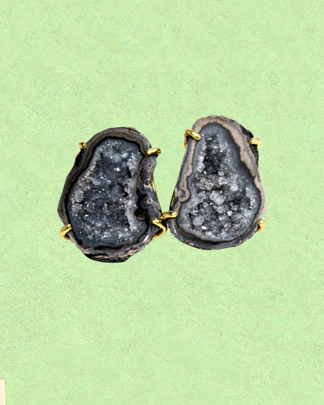 GROUNDING STUDS