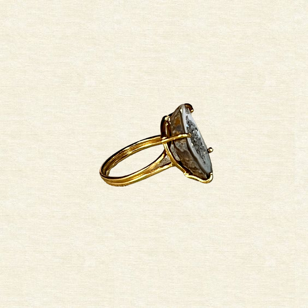 Black geode - adjustable