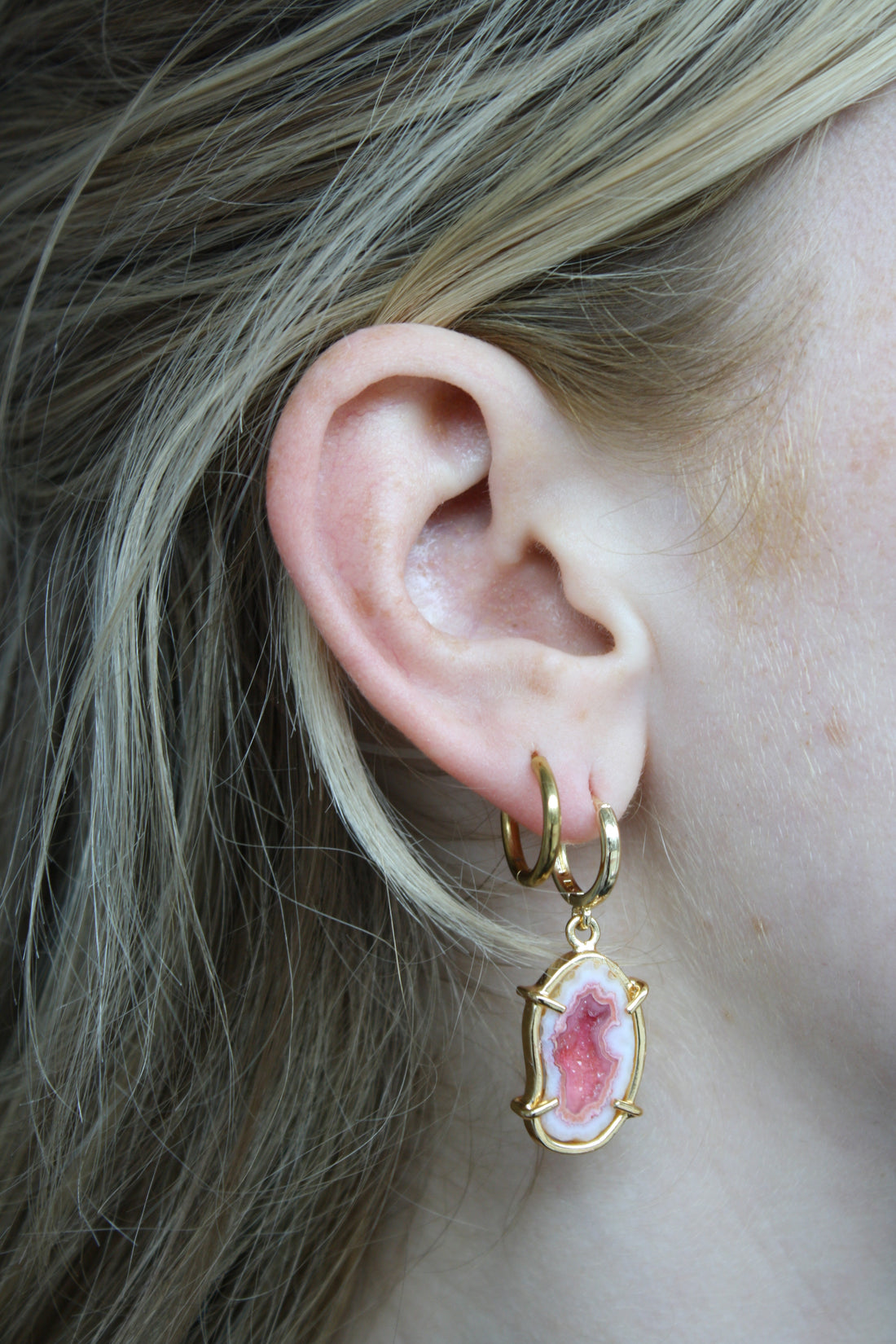Pink center pair