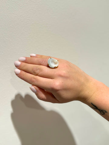 WHITE GEODES