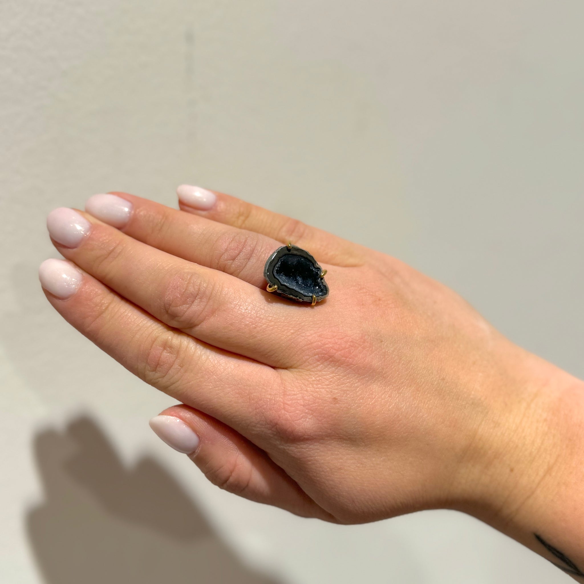 DARK GEODES