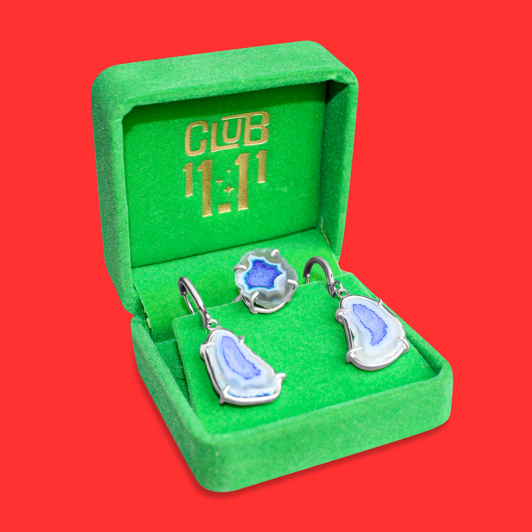 Clara set